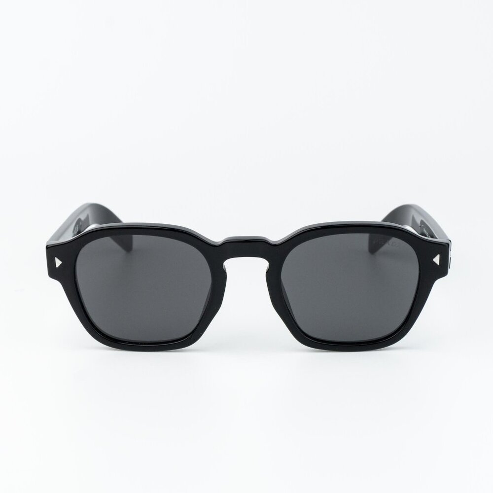 Prada Women Sunglasses Black Grey Square PRA16S 16K731 NEW AUTHENTIC